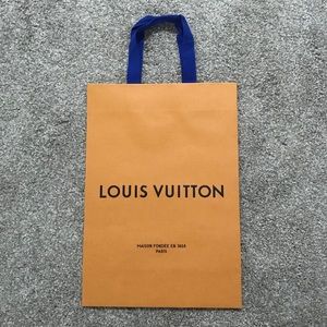 Louis Vuitton Medium Tall Shopping Gift Bag